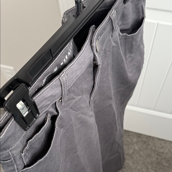 Classic Gray Women's Jeans - Picture 7 of 8